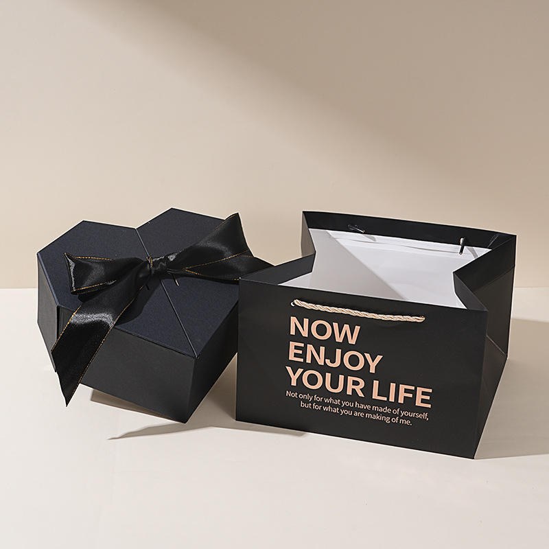 Heart-Shaped Multi-Color Jewelry Gift Box with Bag - view 4