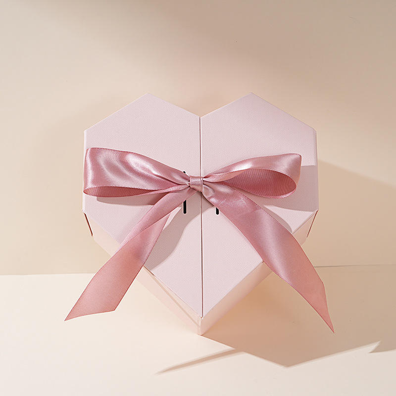 Heart-Shaped Multi-Color Jewelry Gift Box with Bag - view 5